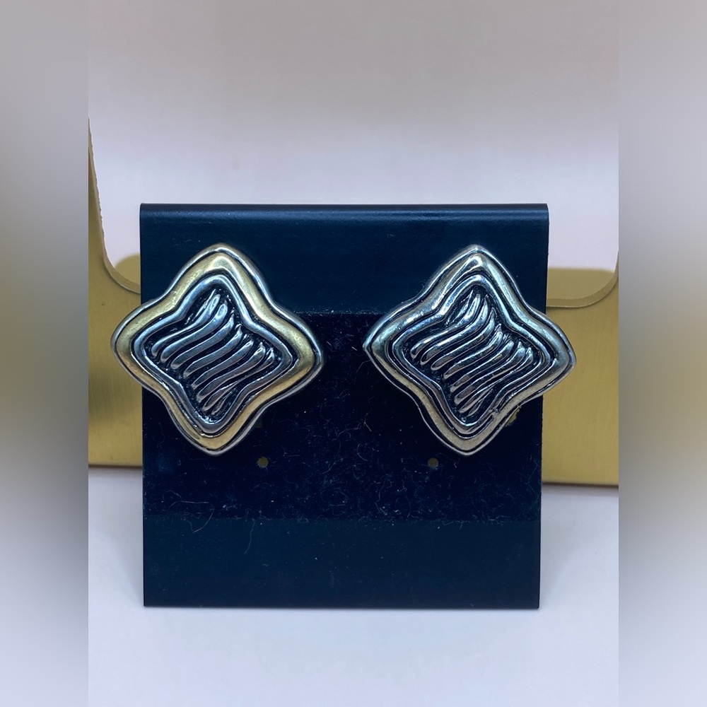 VTG Gold and‎ silver tones textured clip back earrings